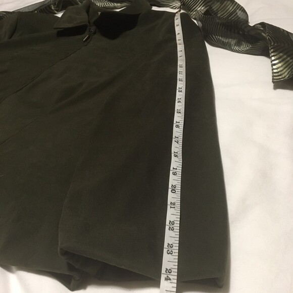 ✨️3 For $20✨️  Womens 18W hunter green faux suede zip jacket with silky scarf - Picture 6 of 7
